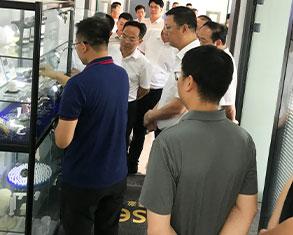 市领导走访因泰莱激光